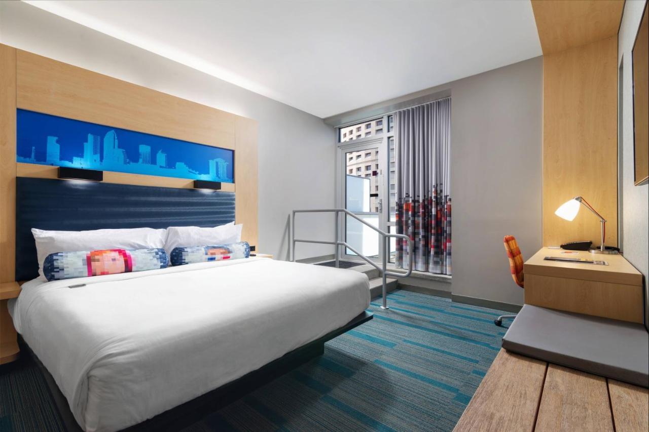 Hotel Aloft - Downtown Tampa