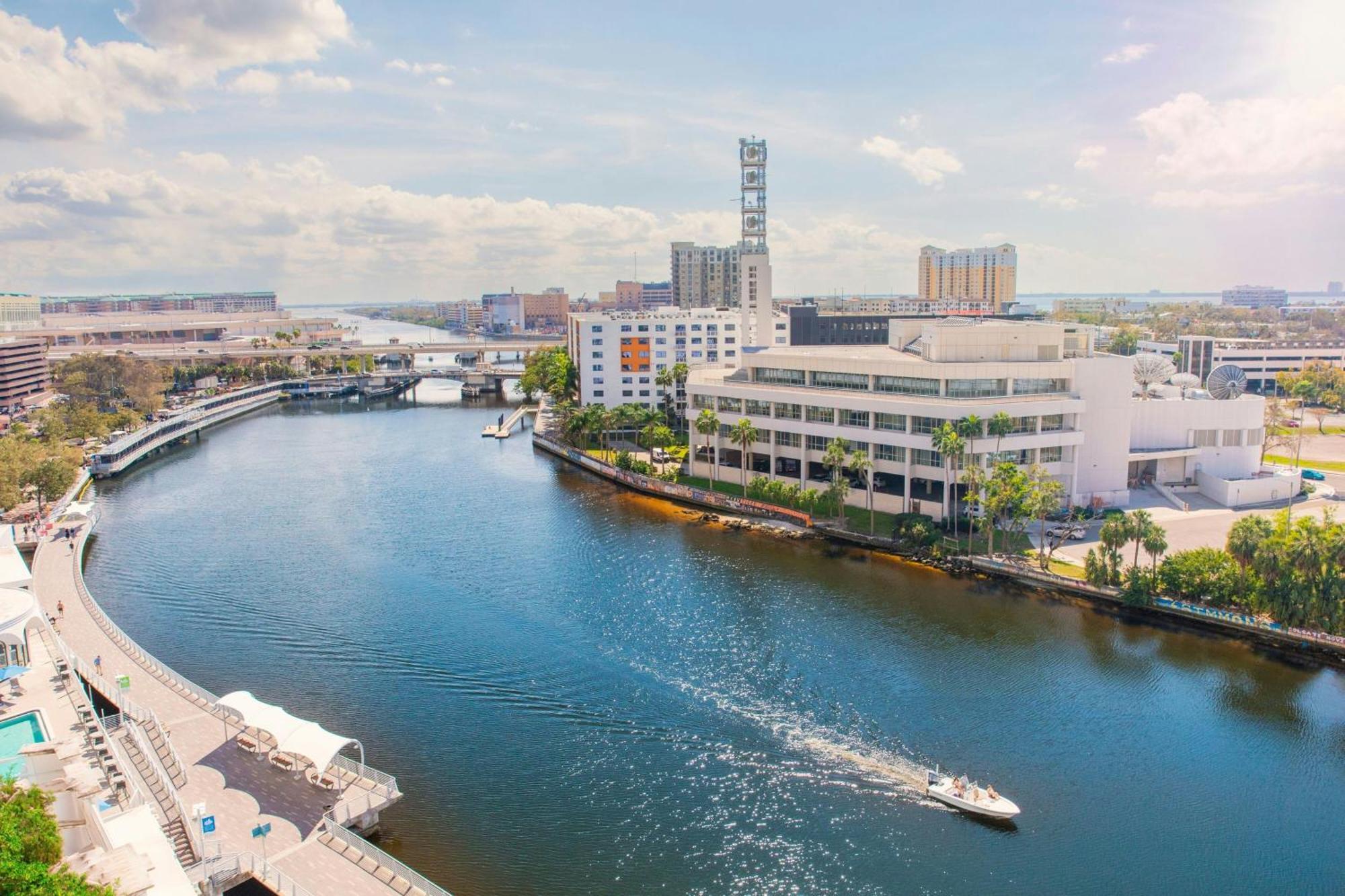 Aloft - Downtown Tampa