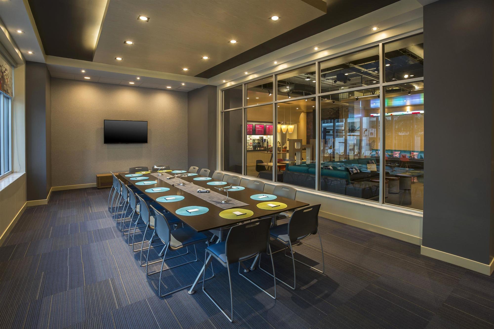 Aloft - Downtown