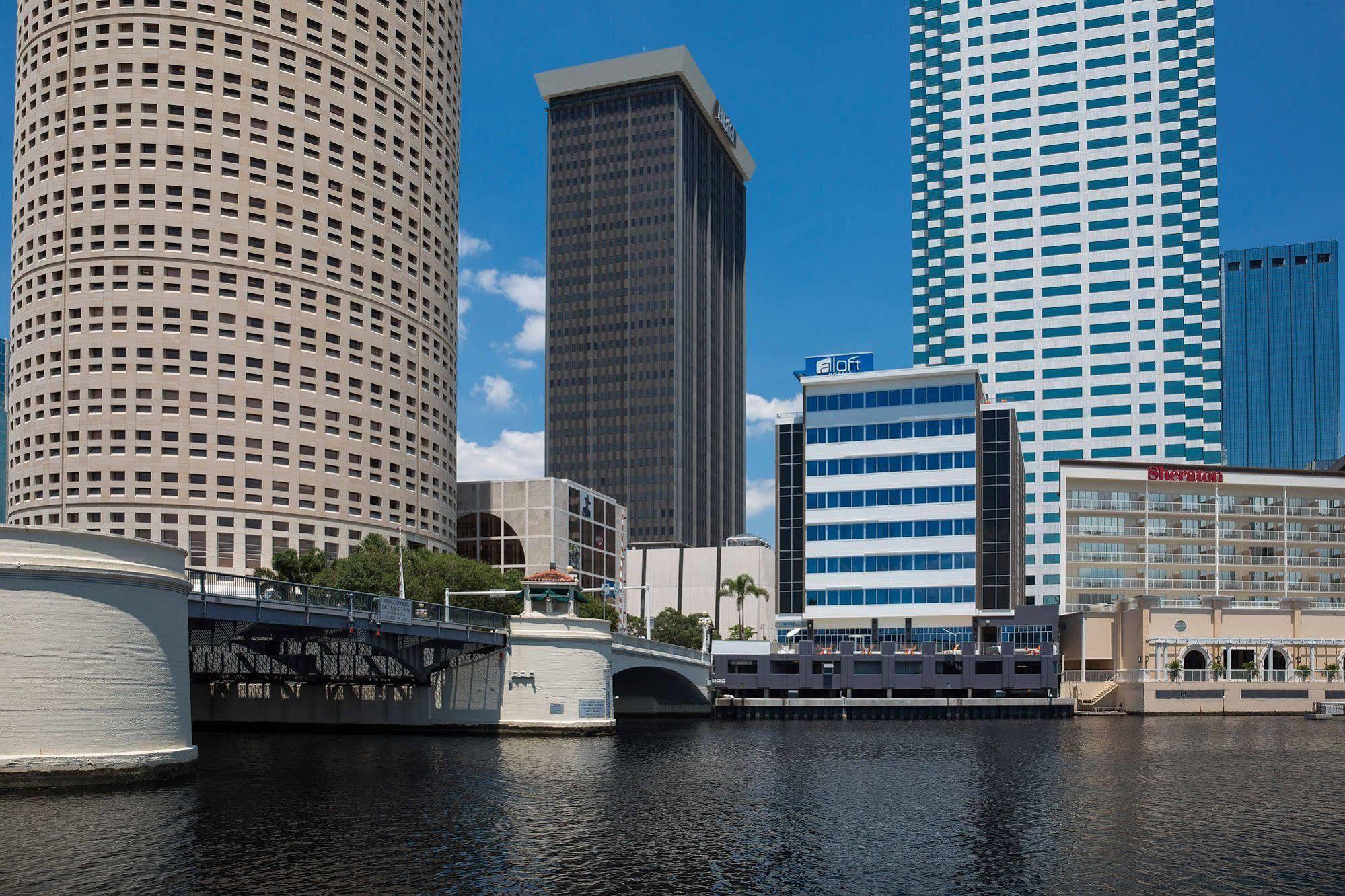 Aloft - Downtown 3* Tampa